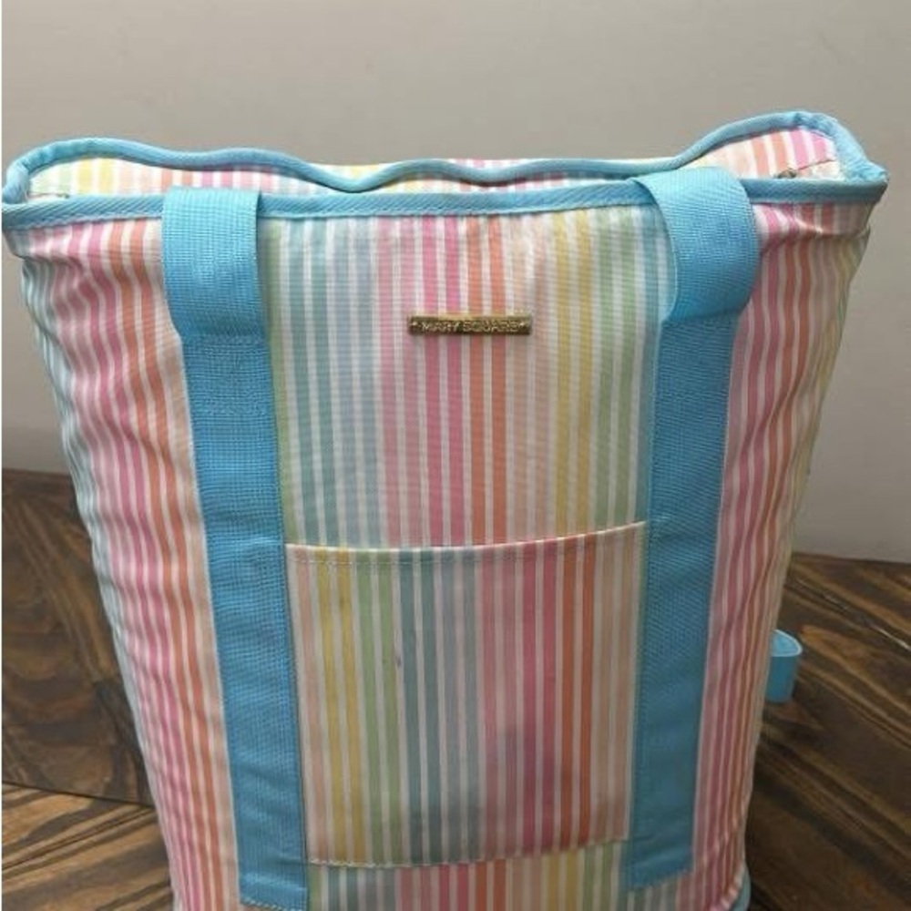 Beach ready cooler bag!